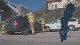 Moving cars using wheel dollies