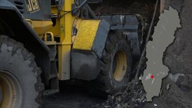 Åpning af forseglet betongbygning i Hova