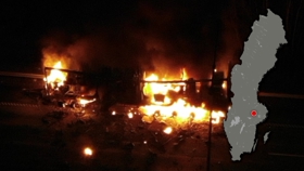 Truck fire with exploding gas cylinders