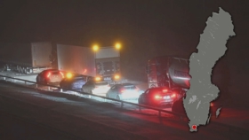 Traffic and snow chaos, E22